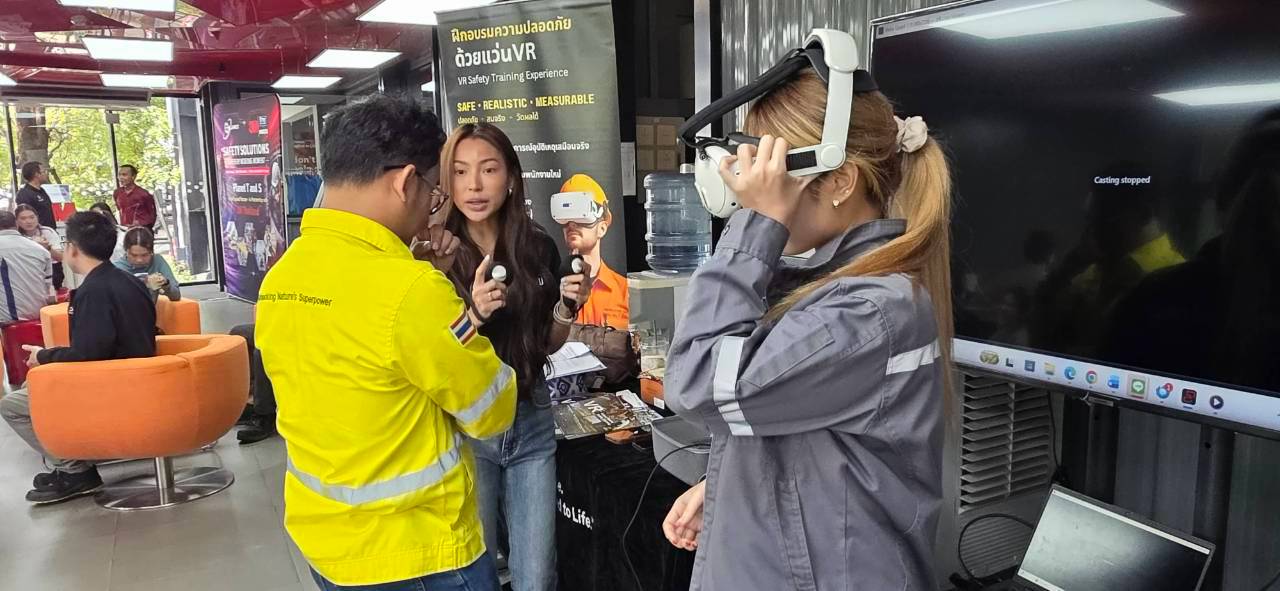 ผู้เข้าร่วมสัมมนาทดลองใช้งาน VR Safety Training จำลองสถานการณ์เสี่ยง